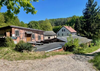 Etwa an dieser Stelle verlief das Druckrohr von den Teichen zur Mühlradgrube.