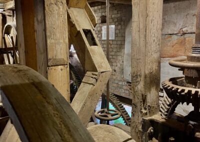 Trotz Abschaltung der Mahlmühle in den 1920er Jahren sind die meisten technischen Einrichtungen im Originalzustand erhalten geblieben.